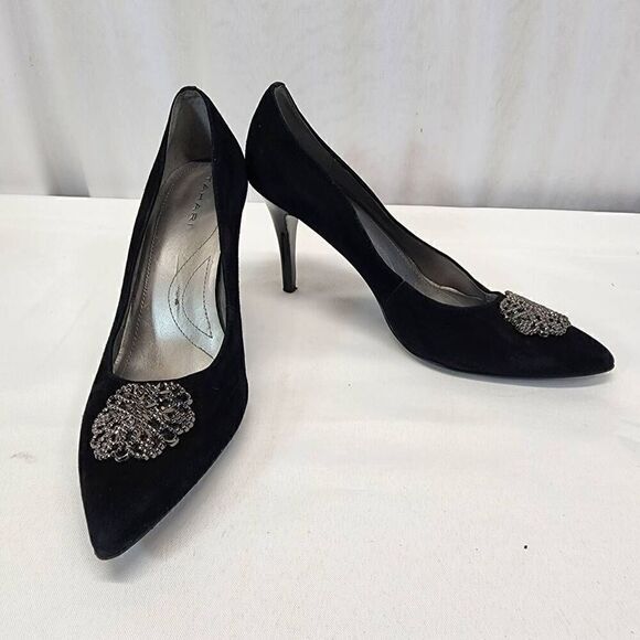 Tahari Accord Black Suede Jewel Pumps Size 7.5 - Picture 2 of 13